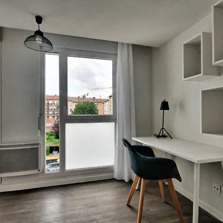 Hostnfly - Nice Studio A 아파트
